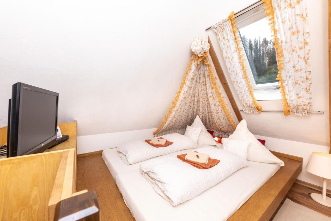 Gaestehaus Schwarzenauer Muehle Bad Berleburg Εξωτερικό φωτογραφία